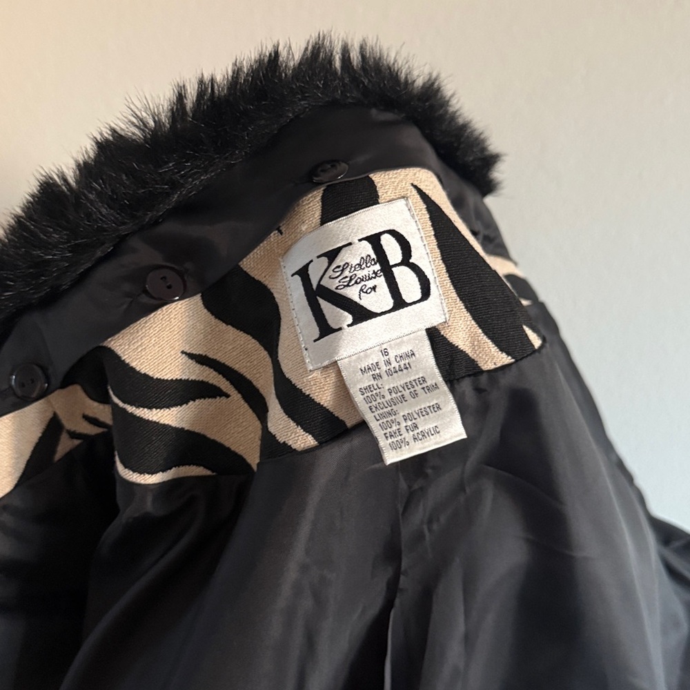 Zebra Print Faux Fur Collar Coat - Picture 9 of 9
